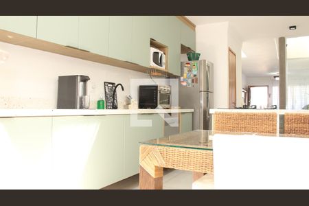 Casa à venda com 117m², 3 quartos e 2 vagasCozinha