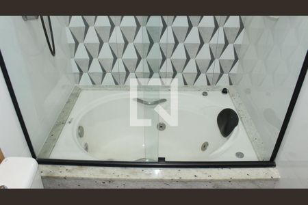 Casa à venda com 117m², 3 quartos e 2 vagasBanheiro