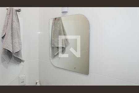 Casa à venda com 117m², 3 quartos e 2 vagasBanheiro