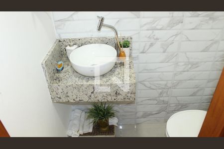 Casa à venda com 117m², 3 quartos e 2 vagasBanheiro 3