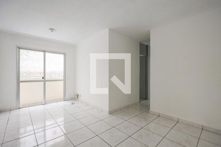 Sala de apartamento para alugar com 3 quartos, 67m² em Conjunto Promorar Raposo Tavares, São Paulo
