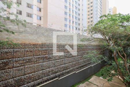 Vista da Sala de apartamento para alugar com 3 quartos, 67m² em Conjunto Promorar Raposo Tavares, São Paulo