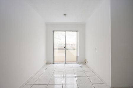 Sala de apartamento para alugar com 3 quartos, 67m² em Conjunto Promorar Raposo Tavares, São Paulo