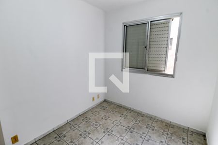 Quarto 2 de apartamento para alugar com 3 quartos, 67m² em Conjunto Promorar Raposo Tavares, São Paulo