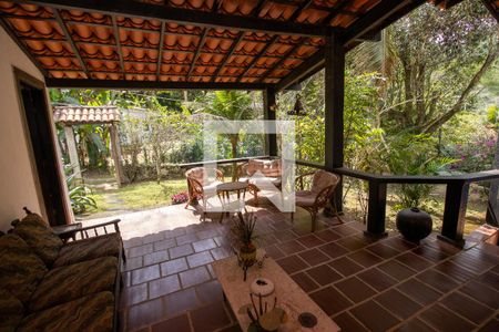 Casa de condomínio para alugar com 350m², 3 quartos e 4 vagas Casa de condomínio para alugar com 350m², 3 quartos e 4 vagasVaranda