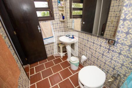 Casa de condomínio para alugar com 350m², 3 quartos e 4 vagas Casa de condomínio para alugar com 350m², 3 quartos e 4 vagasBanheiro quarto 1