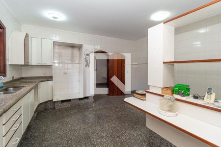 Casa à venda com 440m², 5 quartos e 12 vagasCozinha