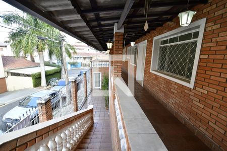 Casa à venda com 120m², 2 quartos e 2 vagasVaranda
