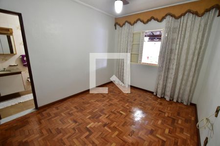 Casa à venda com 120m², 2 quartos e 2 vagasQuarto Suíte 1