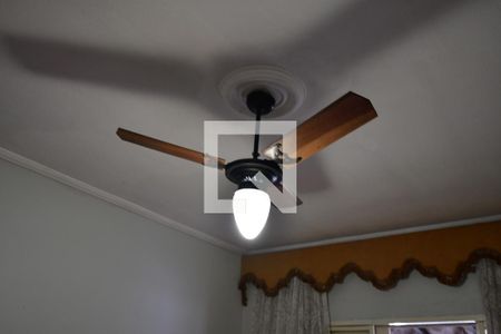 Casa à venda com 120m², 2 quartos e 2 vagasQuarto Suíte 1 - Detalhe