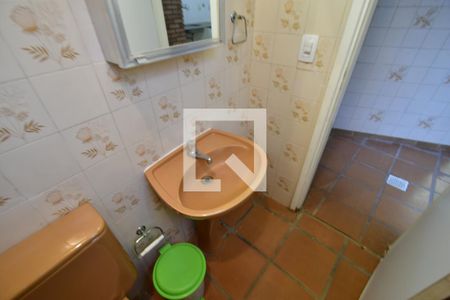 Casa à venda com 120m², 2 quartos e 2 vagasBanheiro de serviço