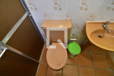 Casa à venda com 120m², 2 quartos e 2 vagasBanheiro de serviço