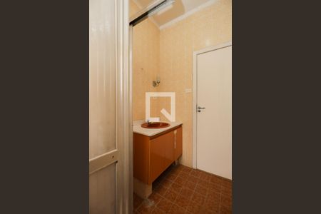 Casa à venda com 170m², 4 quartos e 2 vagas Casa à venda com 170m², 4 quartos e 2 vagasBanheiro