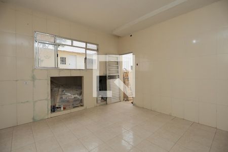 Casa à venda com 170m², 4 quartos e 2 vagas Casa à venda com 170m², 4 quartos e 2 vagasCozinha
