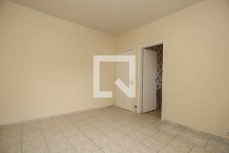 Casa à venda com 170m², 4 quartos e 2 vagas Casa à venda com 170m², 4 quartos e 2 vagasSuíte