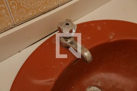 Casa à venda com 170m², 4 quartos e 2 vagas Casa à venda com 170m², 4 quartos e 2 vagasBanheiro