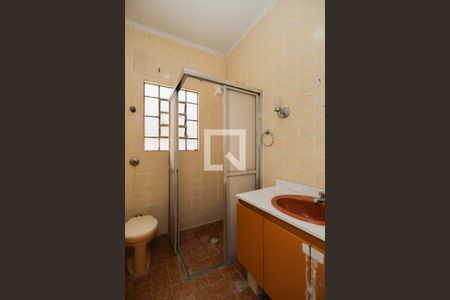 Casa à venda com 170m², 4 quartos e 2 vagas Casa à venda com 170m², 4 quartos e 2 vagasBanheiro