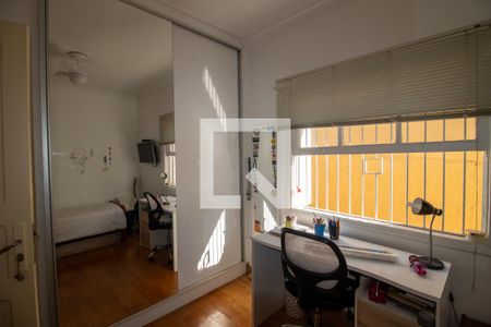 Casa à venda com 110m², 5 quartos e 2 vagas Casa à venda com 110m², 5 quartos e 2 vagasQuarto 1