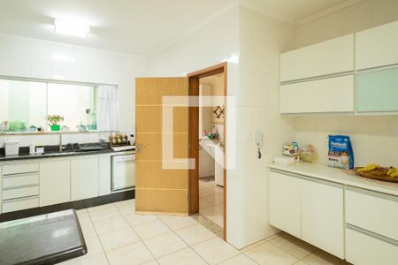 Casa à venda com 203m², 3 quartos e 4 vagasCozinha 