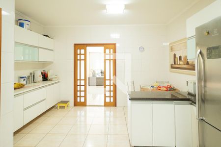 Casa à venda com 203m², 3 quartos e 4 vagasCozinha 