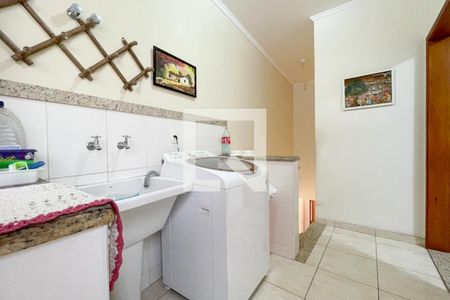 Casa à venda com 203m², 3 quartos e 4 vagasÁrea de Serviço