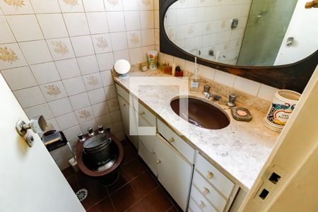 Apartamento à venda com 143m², 3 quartos e 2 vagasBanheiro da Suíte 