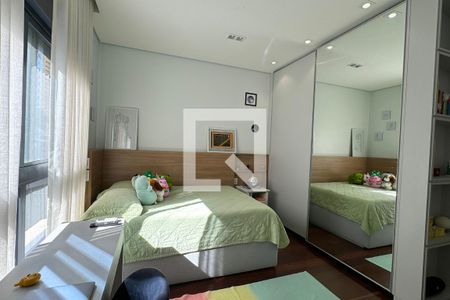 Apartamento à venda com 282m², 4 quartos e 4 vagasSuíte 2