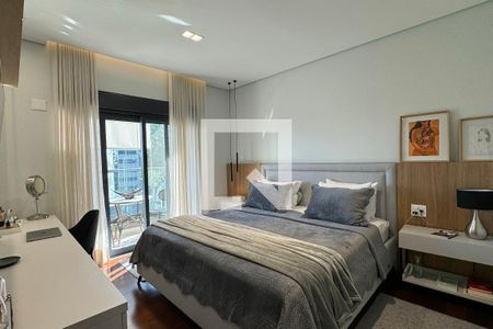 Apartamento à venda com 282m², 4 quartos e 4 vagasSuíte 1