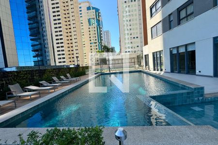 Apartamento à venda com 282m², 4 quartos e 4 vagasPiscina