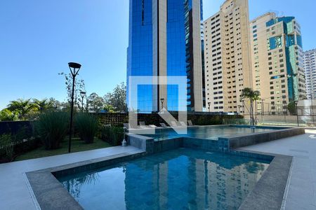 Apartamento à venda com 282m², 4 quartos e 4 vagasPiscina