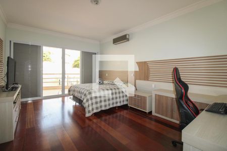 Casa de condomínio à venda com 900m², 5 quartos e 6 vagas Casa de condomínio à venda com 900m², 5 quartos e 6 vagasSuíte 2