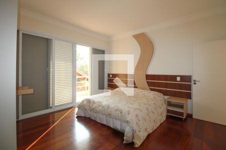 Casa de condomínio à venda com 900m², 5 quartos e 6 vagas Casa de condomínio à venda com 900m², 5 quartos e 6 vagasSuíte 3