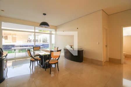 Casa de condomínio à venda com 900m², 5 quartos e 6 vagas Casa de condomínio à venda com 900m², 5 quartos e 6 vagasCopa