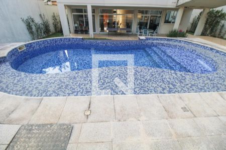 Casa de condomínio à venda com 900m², 5 quartos e 6 vagas Casa de condomínio à venda com 900m², 5 quartos e 6 vagasÁrea comum - Piscina