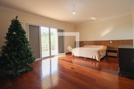 Casa de condomínio à venda com 900m², 5 quartos e 6 vagas Casa de condomínio à venda com 900m², 5 quartos e 6 vagasSuíte 4