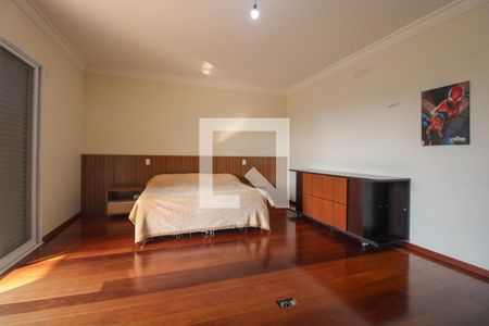 Casa de condomínio à venda com 900m², 5 quartos e 6 vagas Casa de condomínio à venda com 900m², 5 quartos e 6 vagasSuíte 4