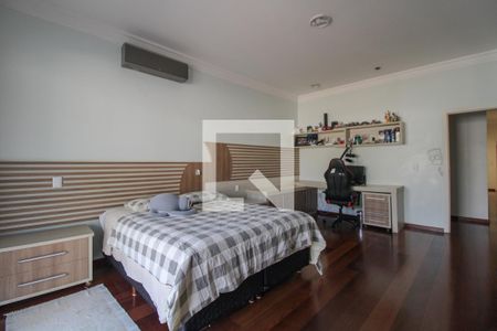 Casa de condomínio à venda com 900m², 5 quartos e 6 vagas Casa de condomínio à venda com 900m², 5 quartos e 6 vagasSuíte 2