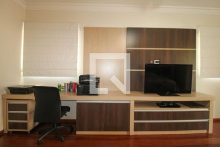 Casa de condomínio à venda com 900m², 5 quartos e 6 vagas Casa de condomínio à venda com 900m², 5 quartos e 6 vagasSuíte 5