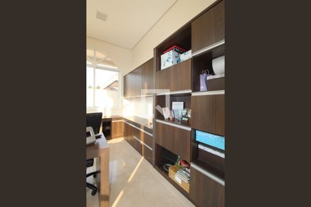 Casa de condomínio à venda com 900m², 5 quartos e 6 vagas Casa de condomínio à venda com 900m², 5 quartos e 6 vagasCopa