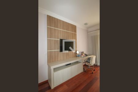 Casa de condomínio à venda com 900m², 5 quartos e 6 vagas Casa de condomínio à venda com 900m², 5 quartos e 6 vagasSuíte 1