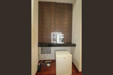 Casa de condomínio à venda com 900m², 5 quartos e 6 vagas Casa de condomínio à venda com 900m², 5 quartos e 6 vagasCorredor