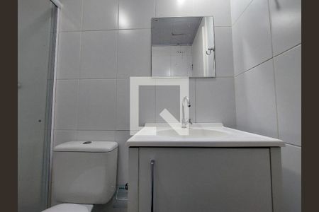 Apartamento à venda com 70m², 3 quartos e 1 vaga Apartamento à venda com 70m², 3 quartos e 1 vagaBanheiro 2