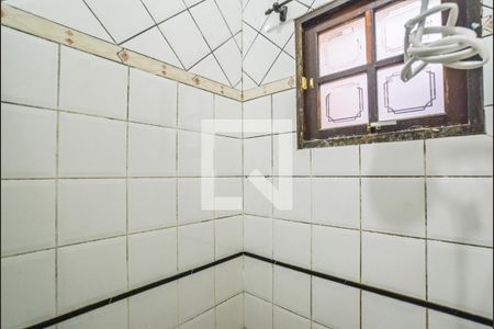 Casa à venda com 250m², 2 quartos e 3 vagasBanheiro Social