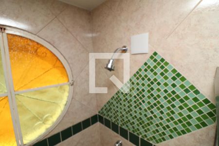 Casa à venda com 141m², 4 quartos e 2 vagasBanheiro Social