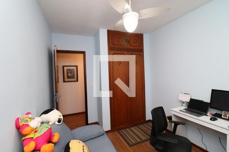 Casa à venda com 141m², 4 quartos e 2 vagasQuarto 3