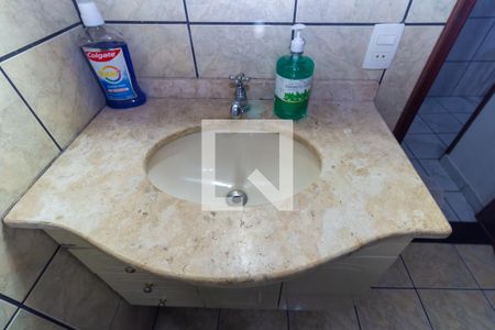 Casa à venda com 190m², 3 quartos e 2 vagasBanheiro 2