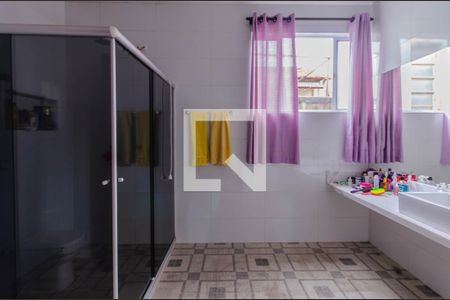 Casa à venda com 270m², 3 quartos e 4 vagasBanheiro