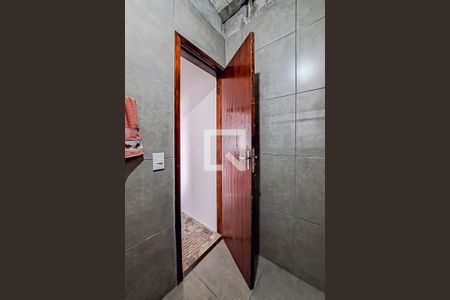 Casa à venda com 230m², 3 quartos e 2 vagas Casa à venda com 230m², 3 quartos e 2 vagasBanheiro de serviço