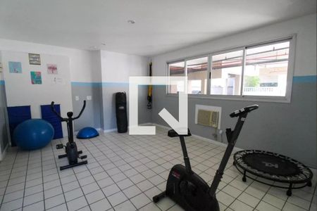 Apartamento à venda com 74m², 3 quartos e 1 vaga Apartamento à venda com 74m², 3 quartos e 1 vagaAcademia