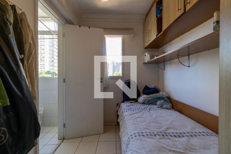 Apartamento à venda com 74m², 3 quartos e 1 vaga Apartamento à venda com 74m², 3 quartos e 1 vagaQuarto de Serviço